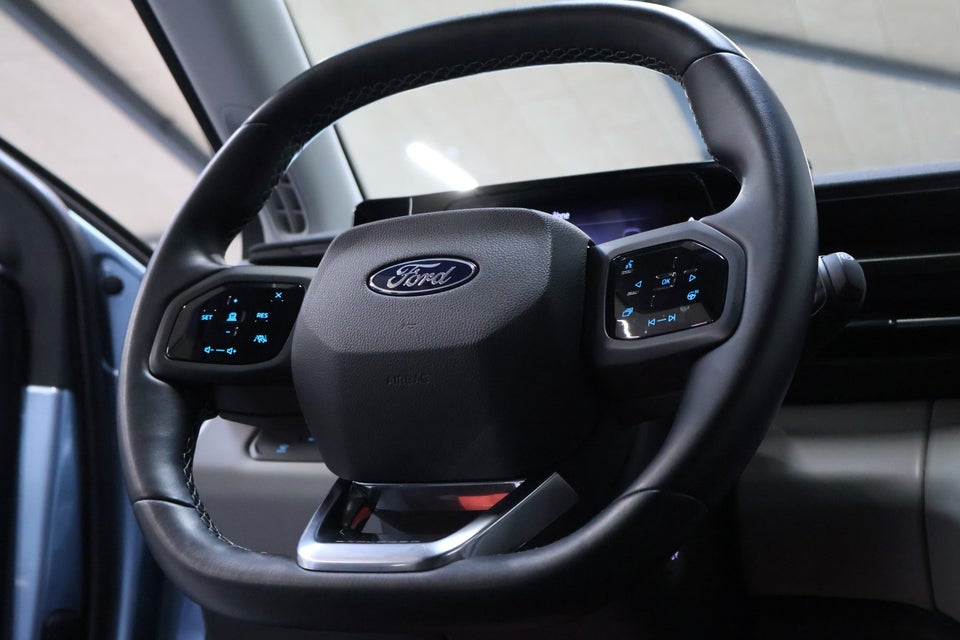 Ford Explorer 77 Select Extended Range 5d