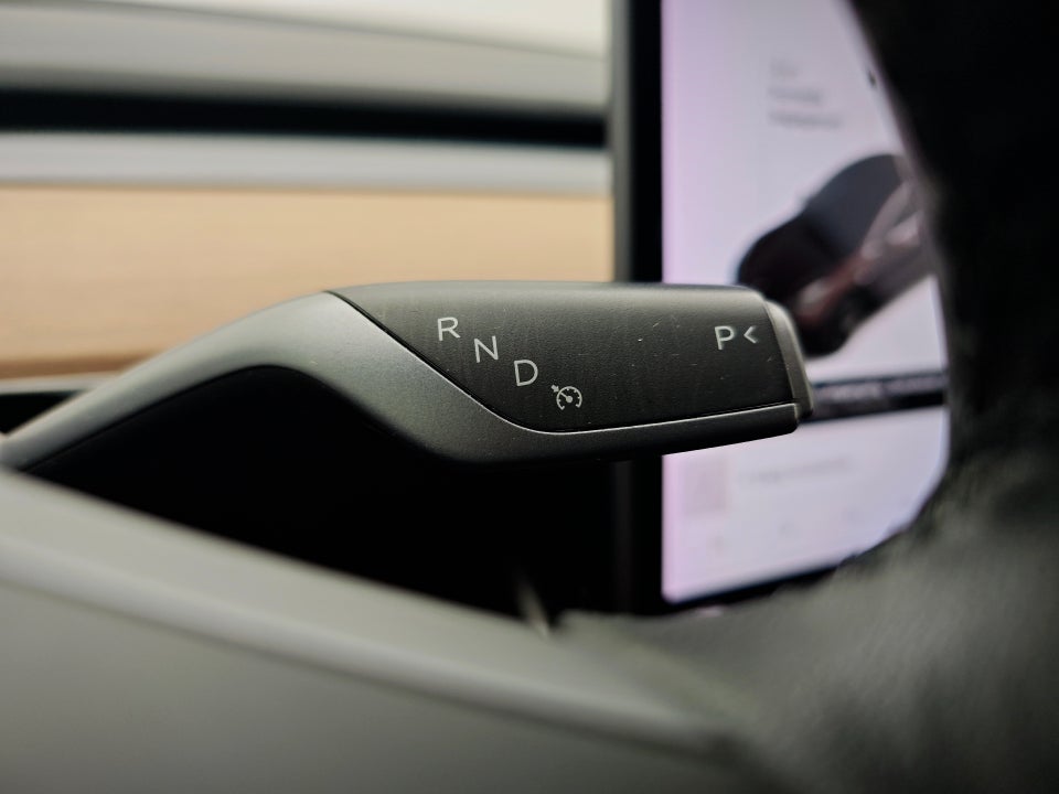 Tesla Model 3 Standard Range+ RWD 4d