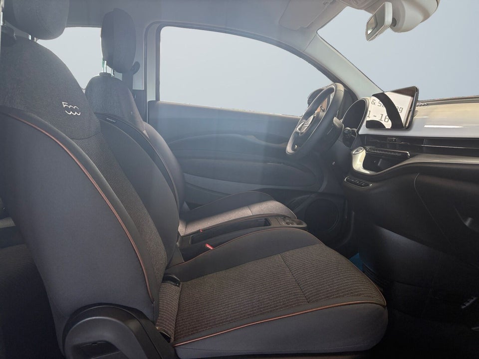 Fiat 500e 42 Icon 3d