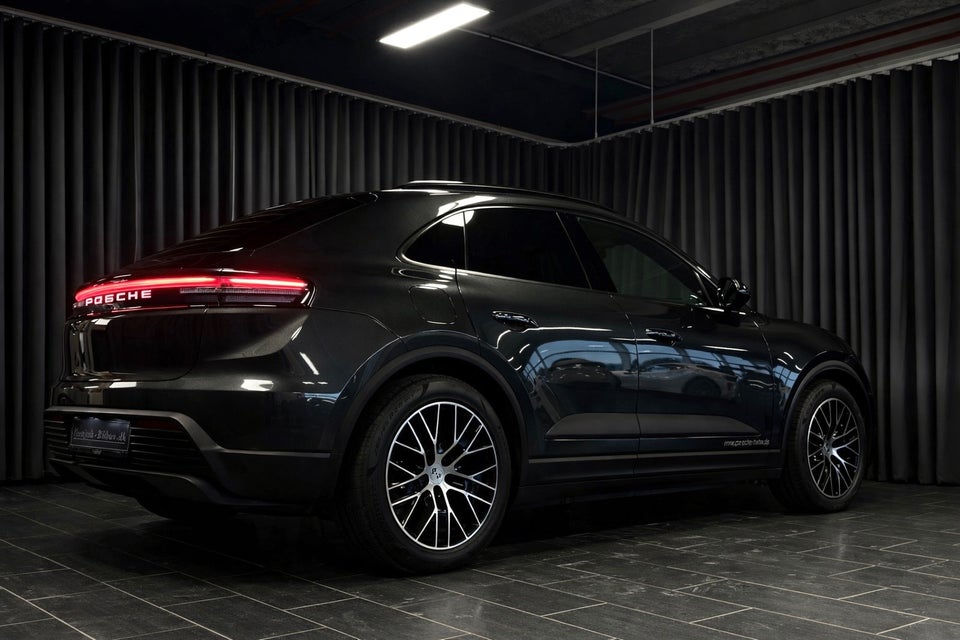 Porsche Macan 5d
