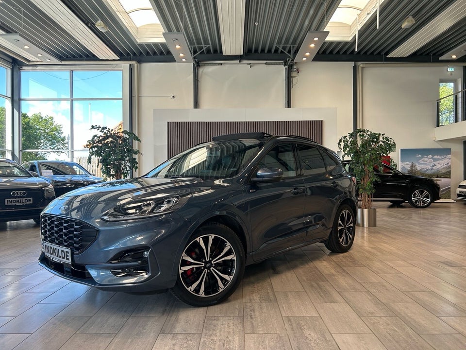 Ford Kuga 2,5 PHEV ST-Line X CVT 5d