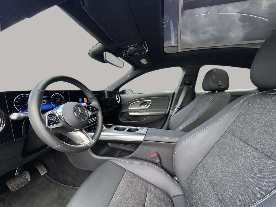 Mercedes CLA250+ EQ Progressive Advance Plus 4d