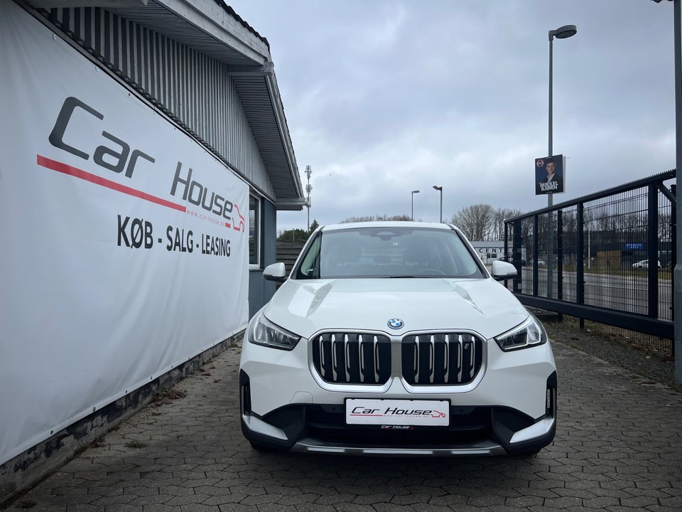 BMW iX1 xDrive30 X-Line 5d
