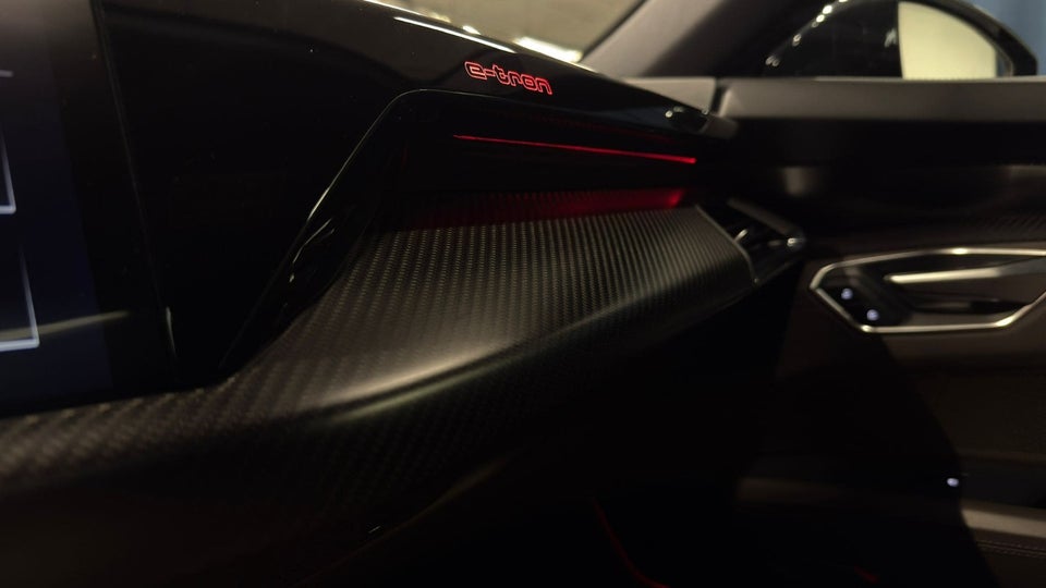 Audi e-tron GT quattro 4d