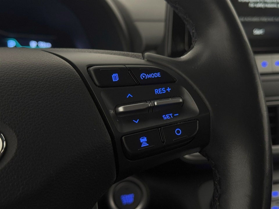 Hyundai Kona 64 EV Premium 5d