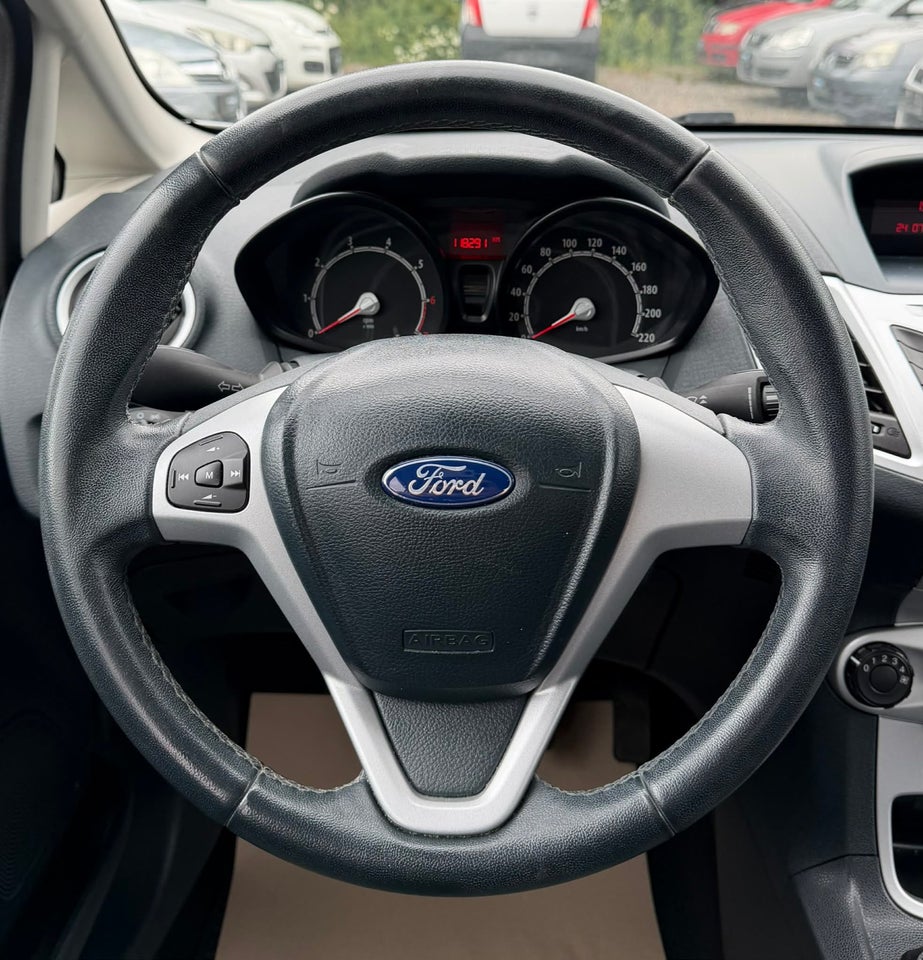 Ford Fiesta 1,25 60 Titanium 5d