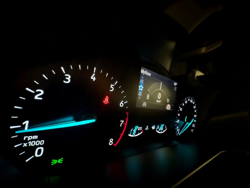 Ford Focus 1,0 EcoBoost mHEV Titanium 5d