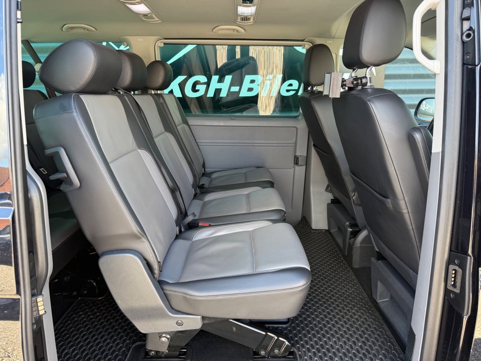 VW Caravelle 2,0 TDi 199 Highline DSG 4Motion kort