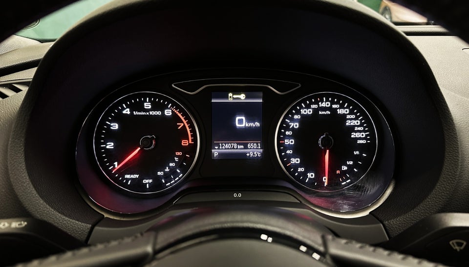 Audi A3 40 TFSi Sport Limited Sportback S-tr. 5d