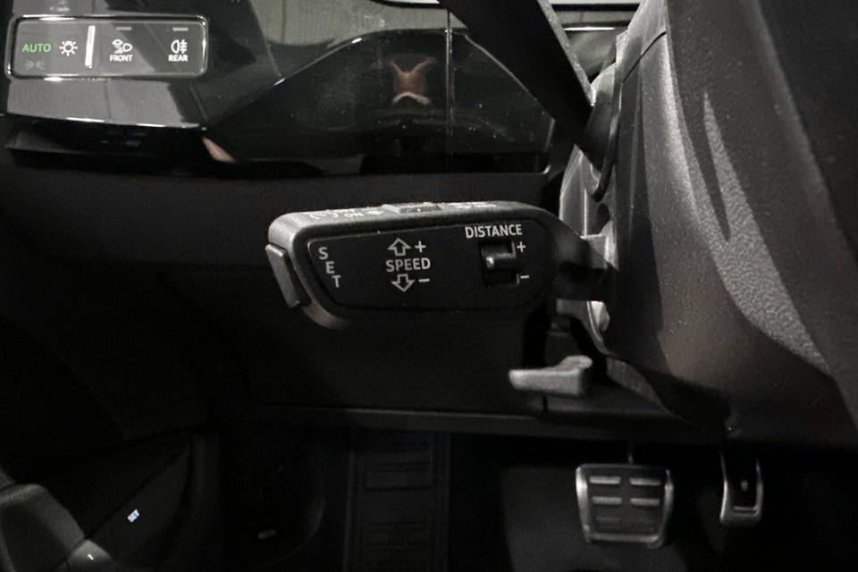 Audi Q8 e-tron 50 S-line quattro 5d