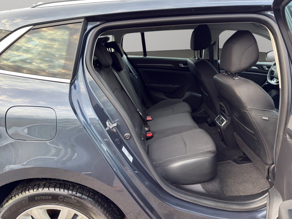 Renault Megane IV 1,6 E-Tech Zen Sport Tourer 5d