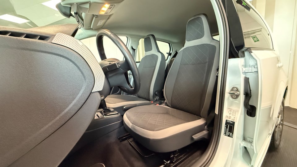 VW e-Up! Move Up! 5d