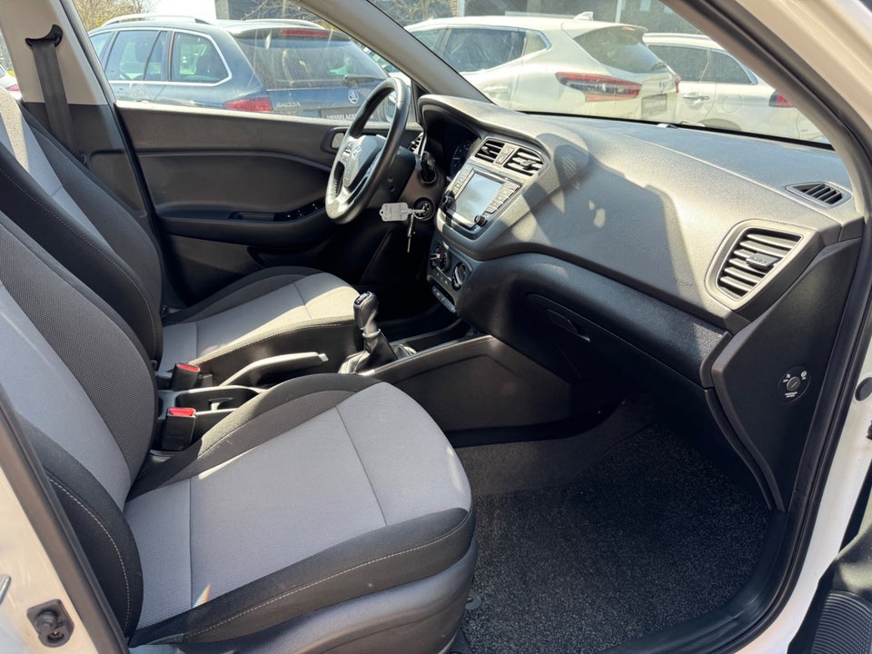 Hyundai i20 1,25 Trend Vision 5d