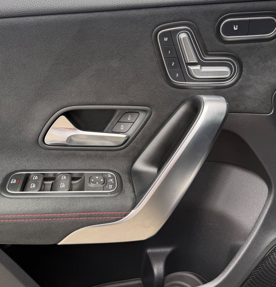 Mercedes A220 2,0 AMG Line aut. 4Matic 5d