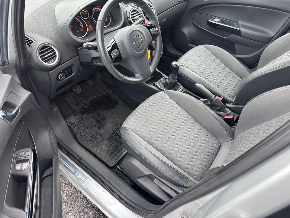 Opel Corsa 1,3 CDTi 95 Cosmo eco 5d