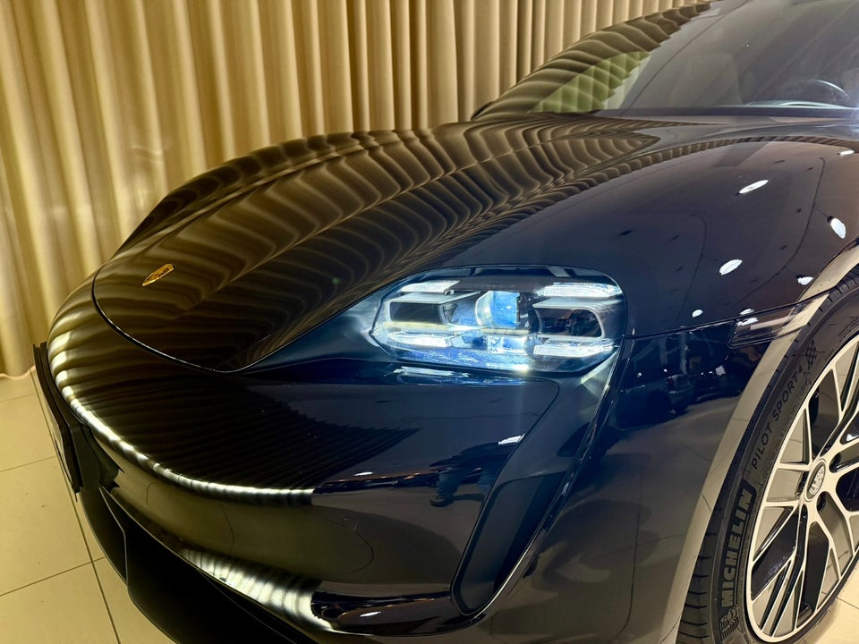 Porsche Taycan Sport Turismo 5d