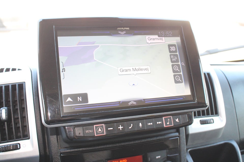 Peugeot Boxer 335 2,2 BlueHDi 165 L2H2 Ultimate