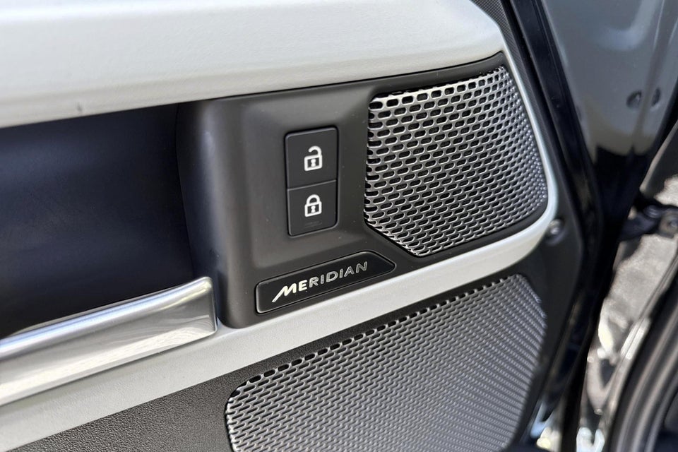 Land Rover Defender 90 3,0 D250 Hard Top X-Dynamic SE aut. Van 3d