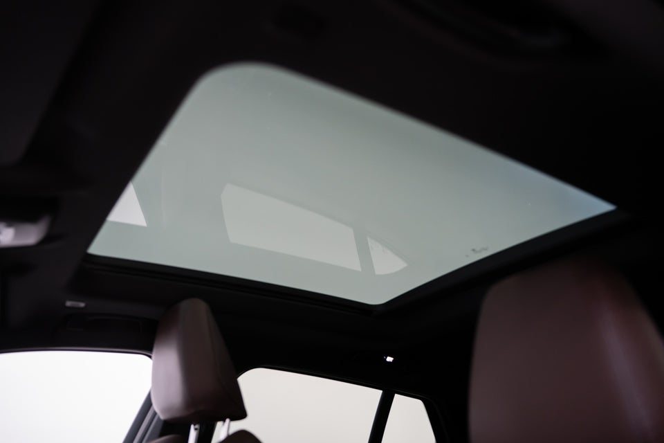 BMW iX2 eDrive20 Fully Charged M-Sport 5d