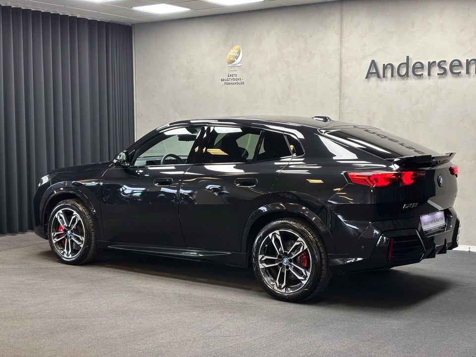 BMW iX2 eDrive20 M-Sport 5d