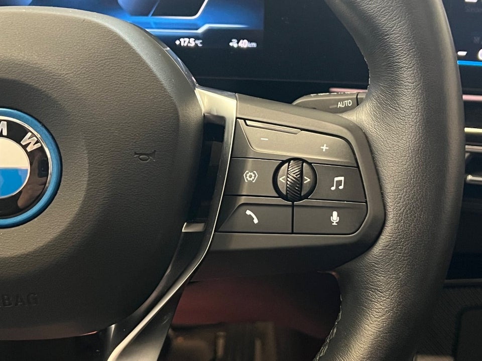 BMW iX1 xDrive30 X-Line 5d