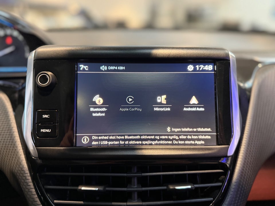 Peugeot 2008 1,2 e-THP 110 Allure Sky 5d