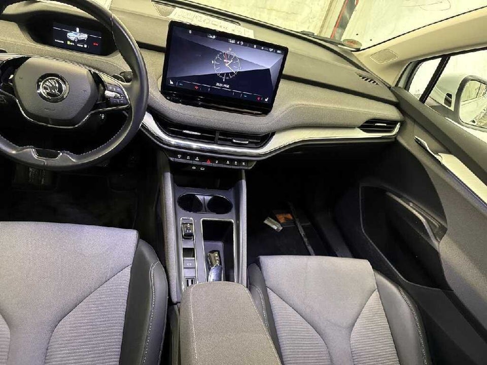 Skoda Enyaq 80 iV Plus Loft 5d