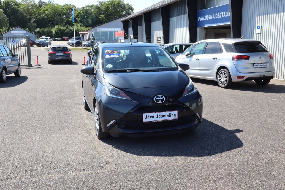 Toyota Aygo 1,0 VVT-i x-clusiv 5d