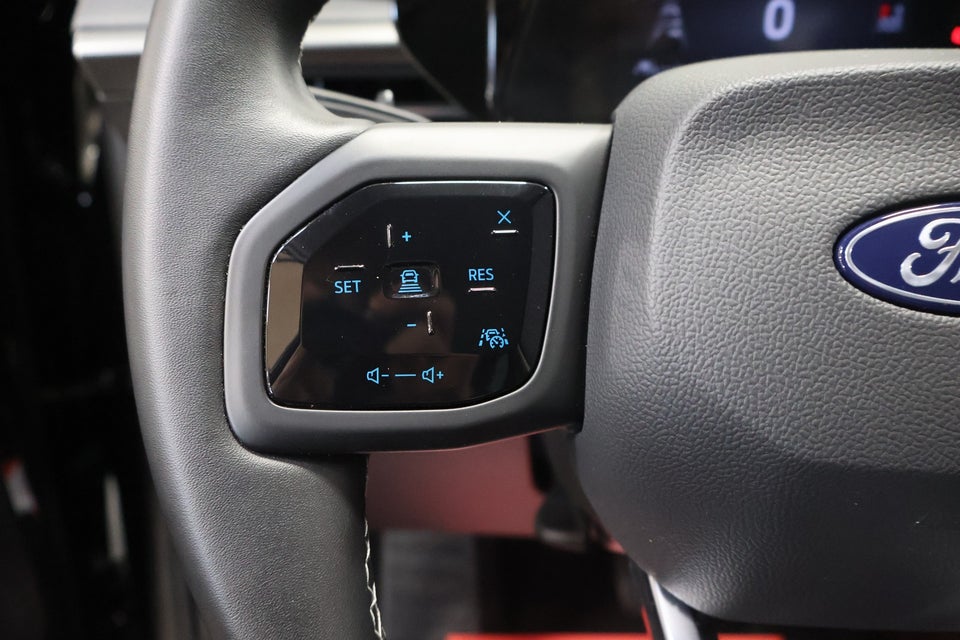 Ford Explorer 82 Select Extended Range 5d