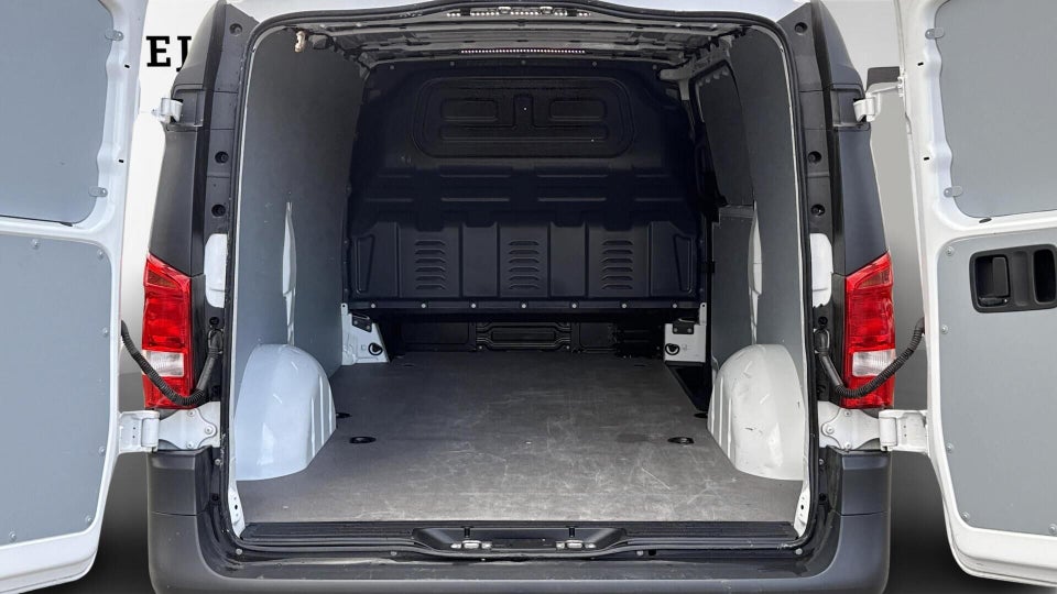 Mercedes Vito 114 2,0 CDi Kassevogn aut. L RWD