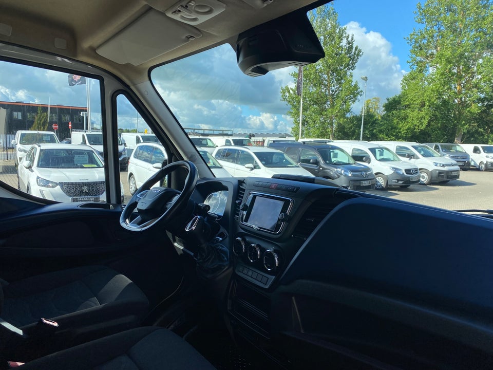 Iveco Daily 3,0 35S18 12m³ Van AG8