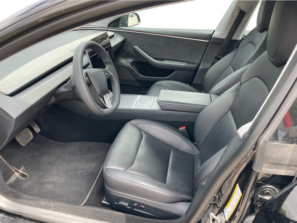 Tesla Model 3 Long Range AWD 4d