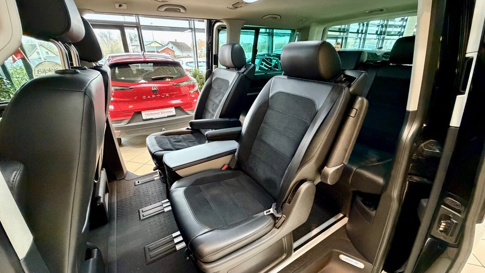 VW Multivan 2,0 TDi 204 Highline DSG kort