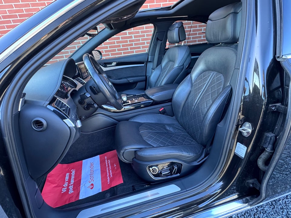 Audi A8 3,0 TDi 250 quattro Tiptr. 4d