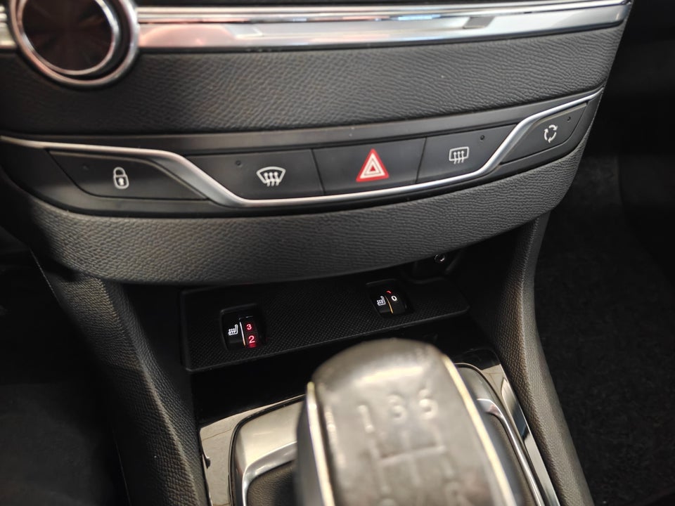 Peugeot 308 1,2 e-THP 110 Active SW 5d