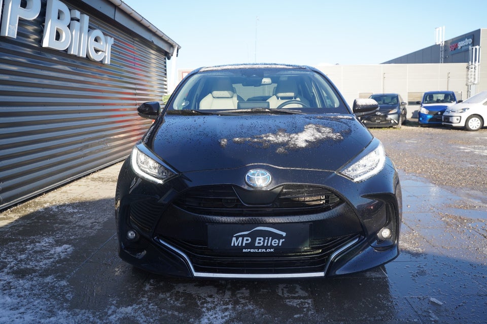 Toyota Yaris 1,5 Hybrid H4 e-CVT 5d