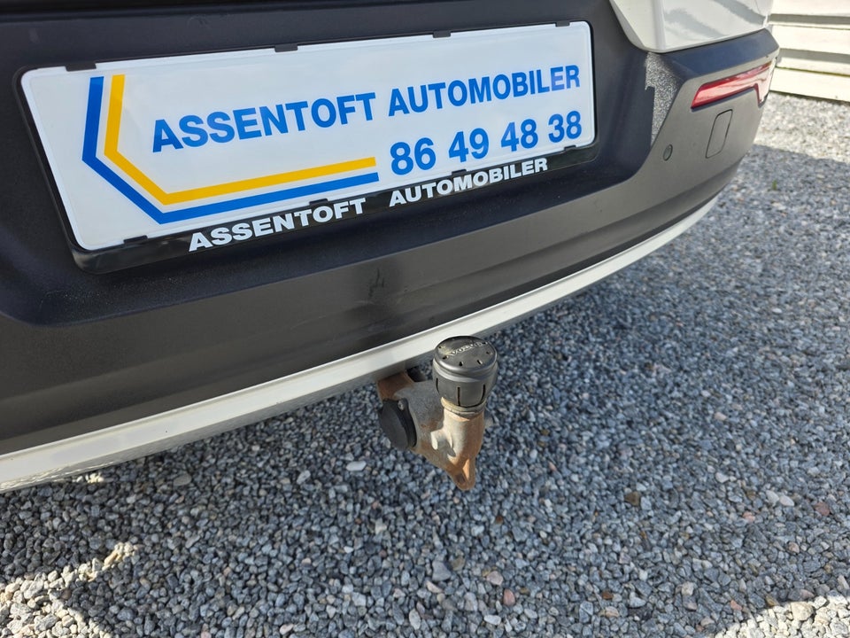 Volvo XC40 2,0 D4 190 Momentum aut. AWD 5d