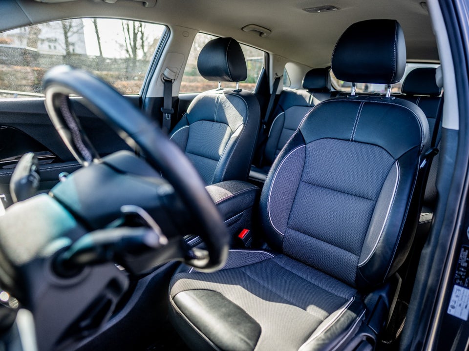 Kia Niro 64 EV Vision 5d