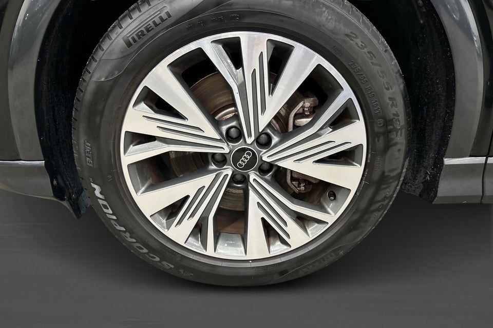 Audi Q4 e-tron 40 Attitude 5d