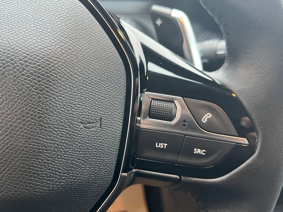 Peugeot 208 1,2 PureTech 100 Active Pack EAT8 5d