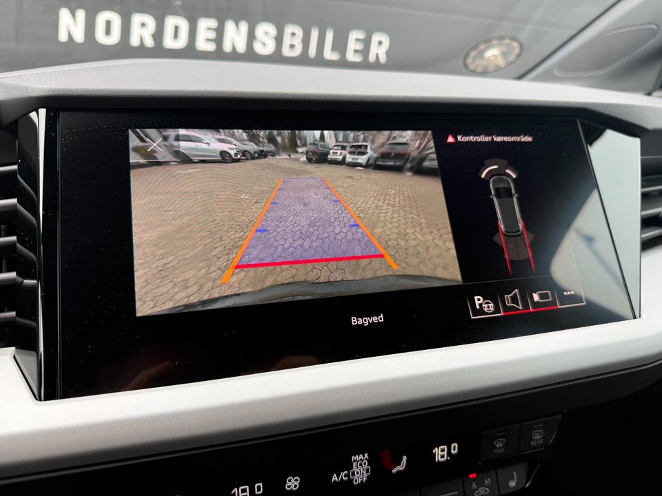 Audi Q4 e-tron 40 Attitude 5d