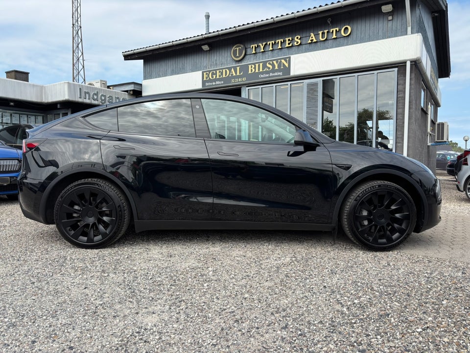 Tesla Model Y Long Range AWD 5d