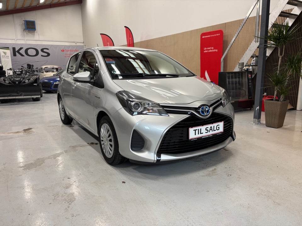 Toyota Yaris 1,5 Hybrid H3 e-CVT 5d