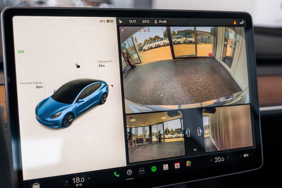 Tesla Model 3 Long Range AWD 4d