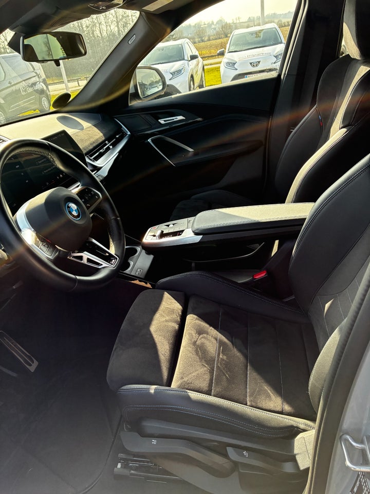 BMW iX2 eDrive20 M-Sport 5d