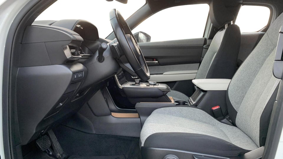 Mazda MX-30 e-SkyActiv Cosmo 5d