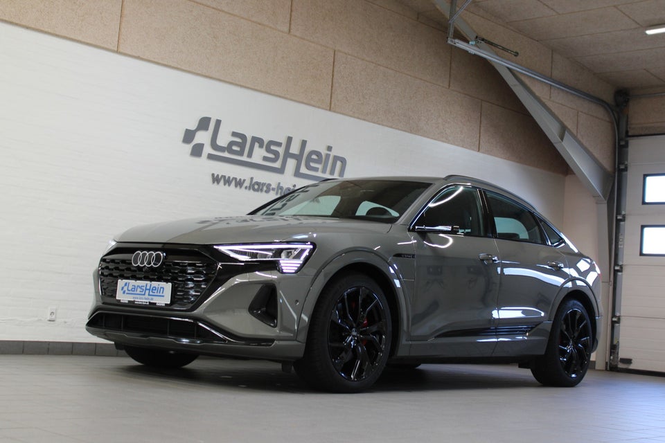 Audi Q8 e-tron 55 S-line Sportback quattro 5d
