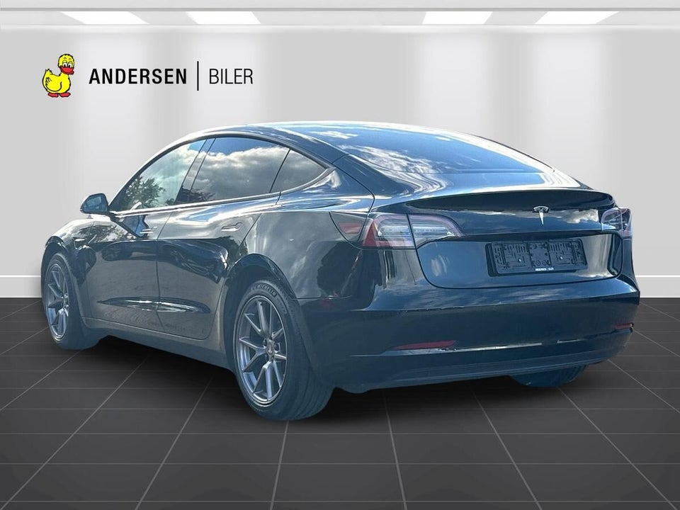 Tesla Model 3 RWD 4d