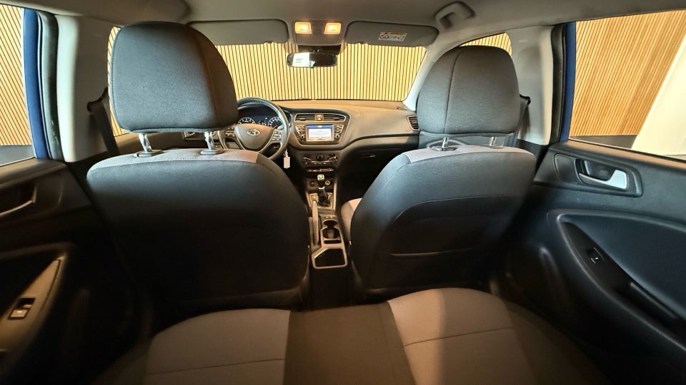 Hyundai i20 1,25 Summer Style 5d