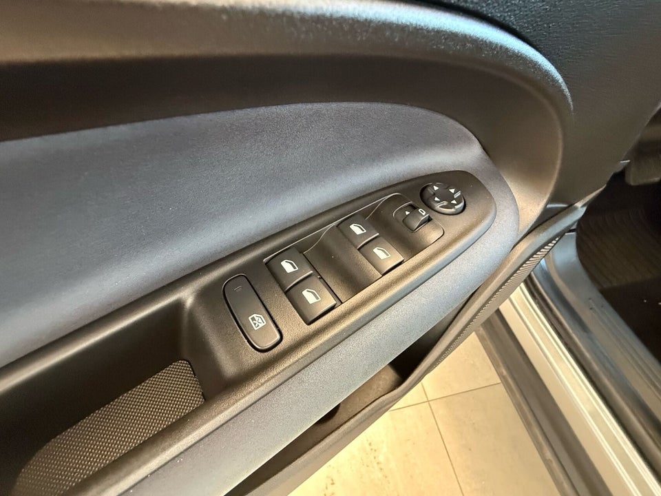 Alfa Romeo Junior Elettrica Core 5d